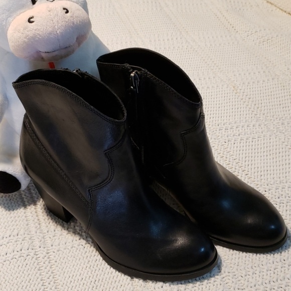 Franco Sarto leather booties - Picture 1 of 7